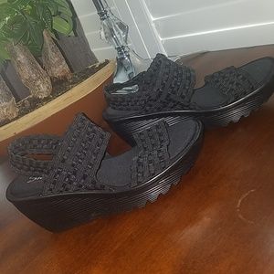 Brand new Sketchers Memory Foam Heels